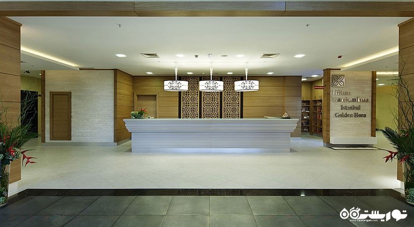 میز پذیرش هتل هیلتون گاردن گلدن هورن 